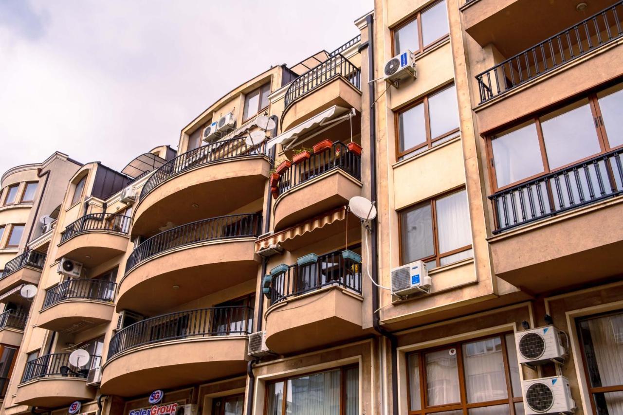 Semiramida * Varna